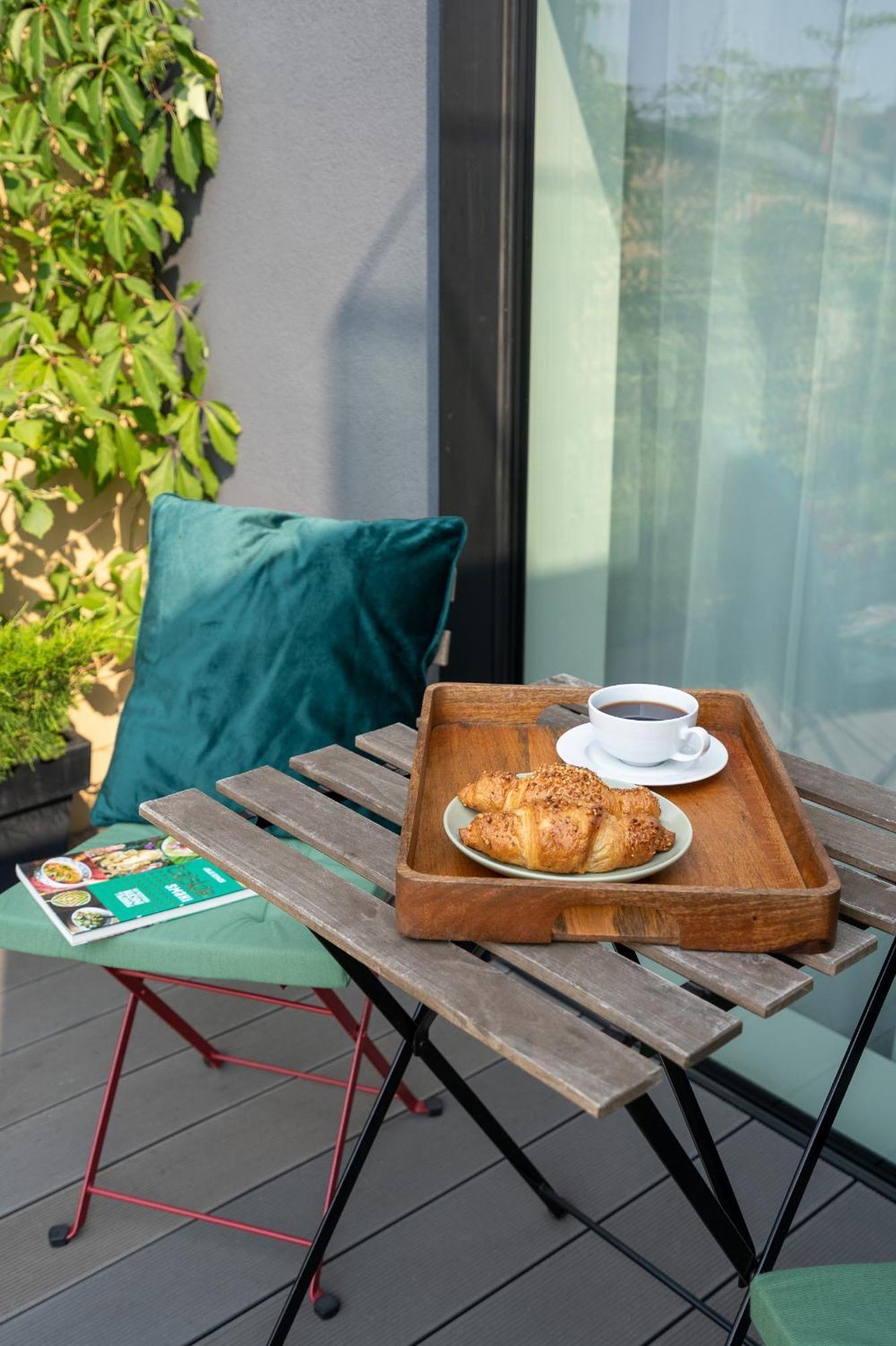 3 Minutes Apartments Old Town كراكوفيا الغرفة الصورة